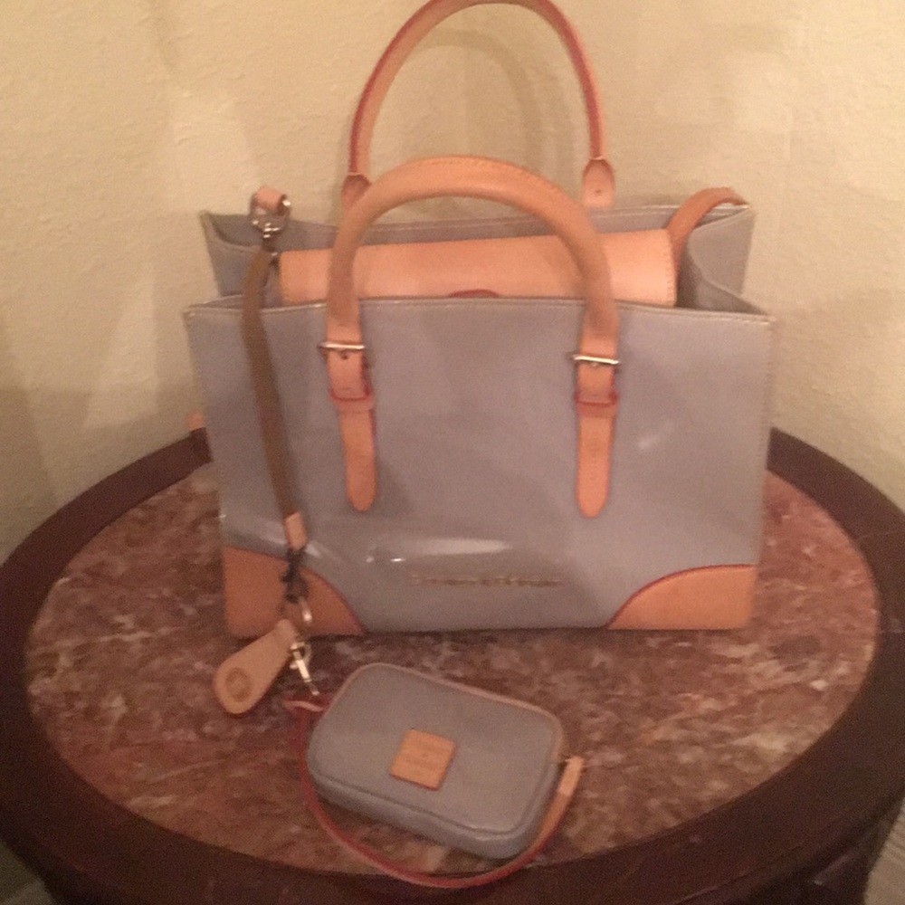 Dooney & Bourke with pouch